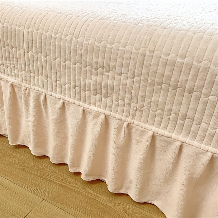 91家纺网 家纺一手货源 找家纺 （总）木兰花 2025新款纯色雕花全消光牛奶绒 床盖款四件套-玫瑰花园系列