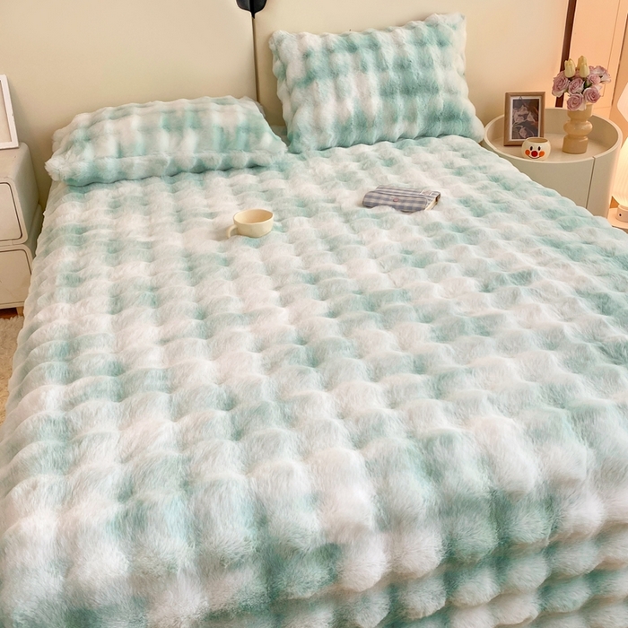 91家纺网 家纺一手货源 找家纺 麒东家纺 2025新款泡泡绒兔毛绒床单 流彩绿