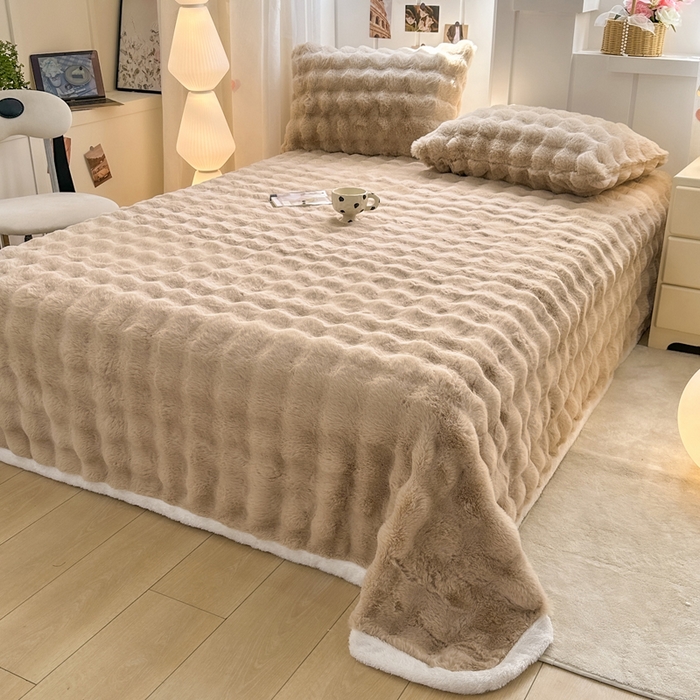 91家纺网 家纺一手货源 找家纺 麒东家纺 2025新款泡泡绒兔毛绒床单 咖色