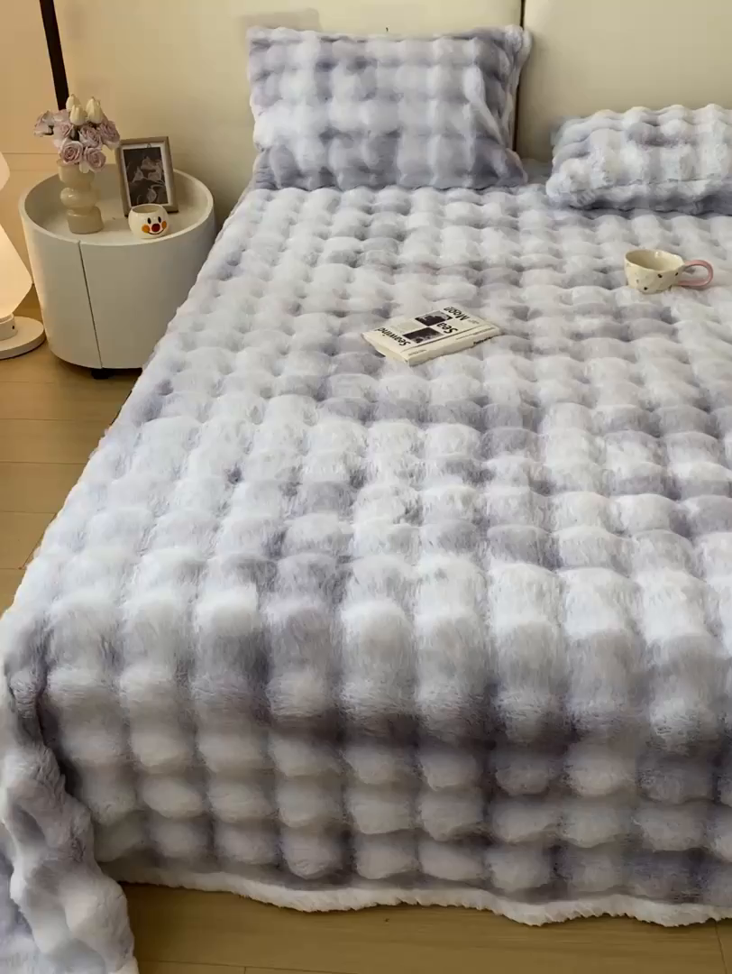 91家纺网 家纺一手货源 找家纺 麒东家纺 2025新款泡泡绒兔毛绒床单 流彩紫