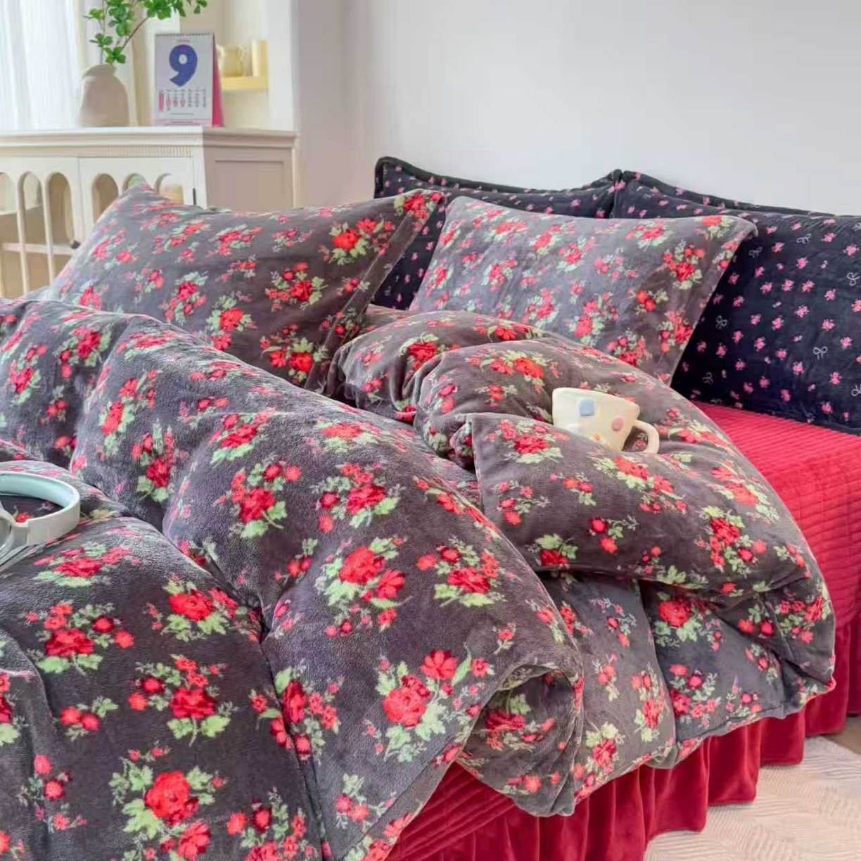 91家纺网 家纺一手货源 找家纺 （总）明玉家纺馆  2025秋冬新款高克重牛奶绒床盖四件套