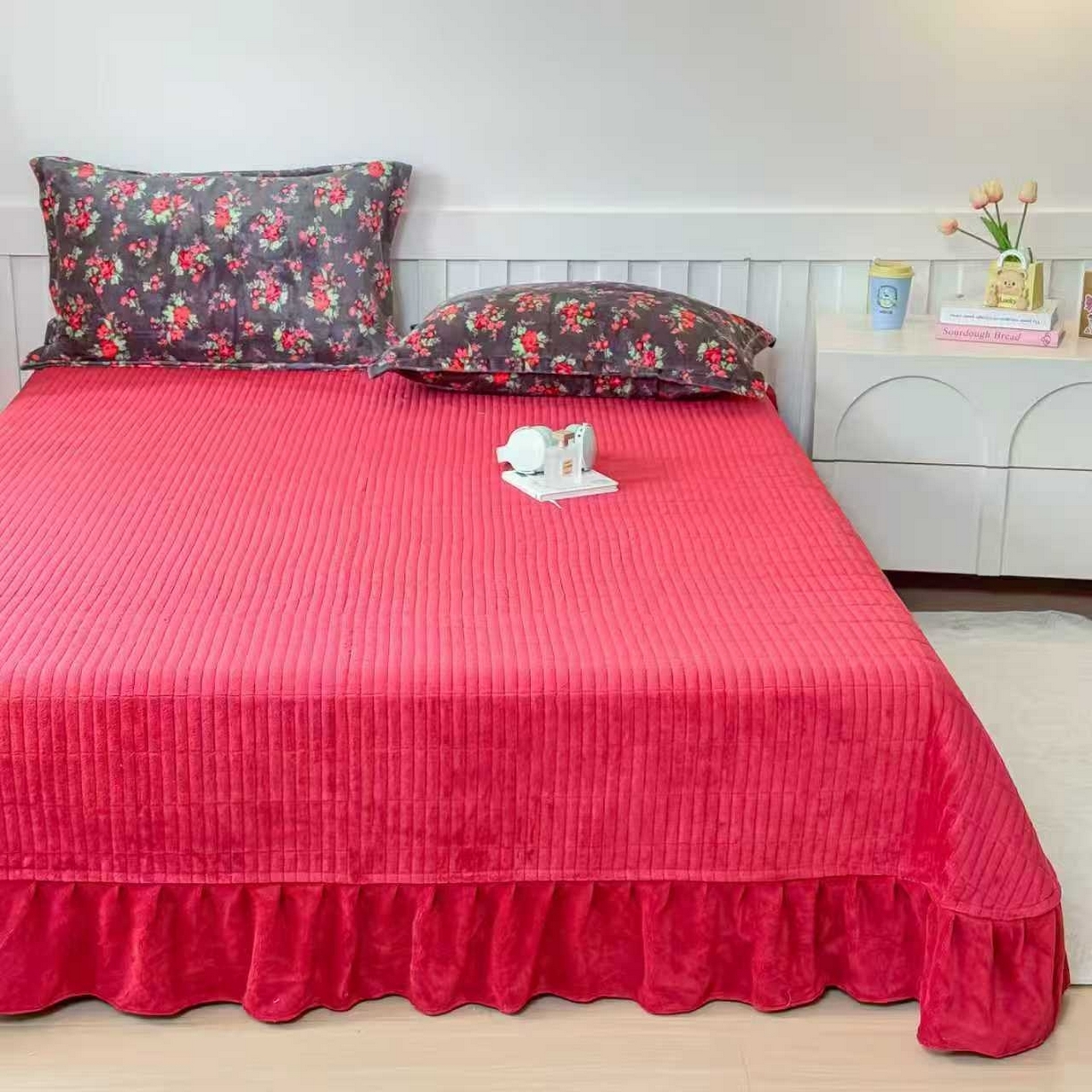 91家纺网 家纺一手货源 找家纺 明玉家纺馆  2025秋冬新款高克重牛奶绒床盖四件套 花妖