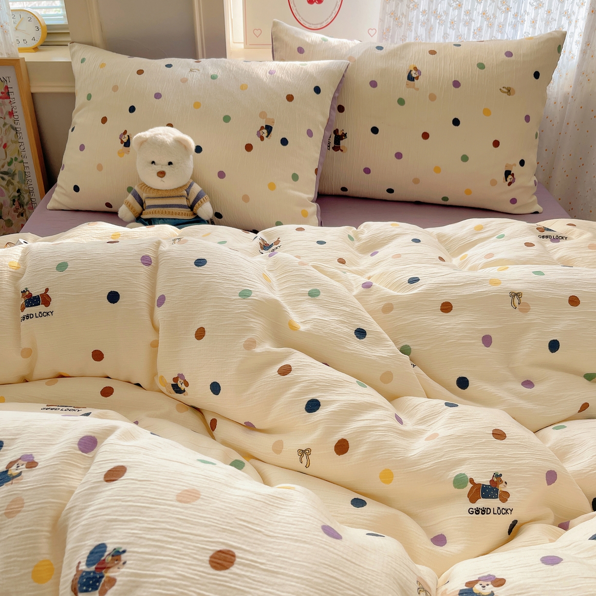 91家纺网 家纺一手货源 找家纺 星禾优选 2025新款甄选三层纱印花四件套 糖豆腊肠狗