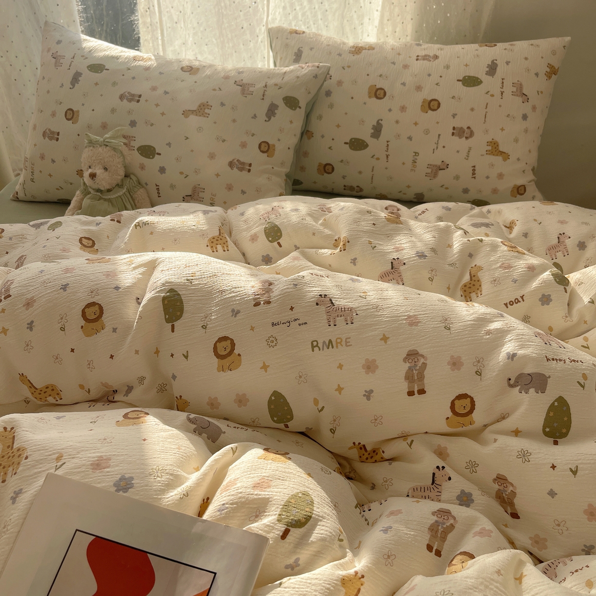 91家纺网 家纺一手货源 找家纺 星禾优选 2025新款甄选三层纱印花四件套 动物团团