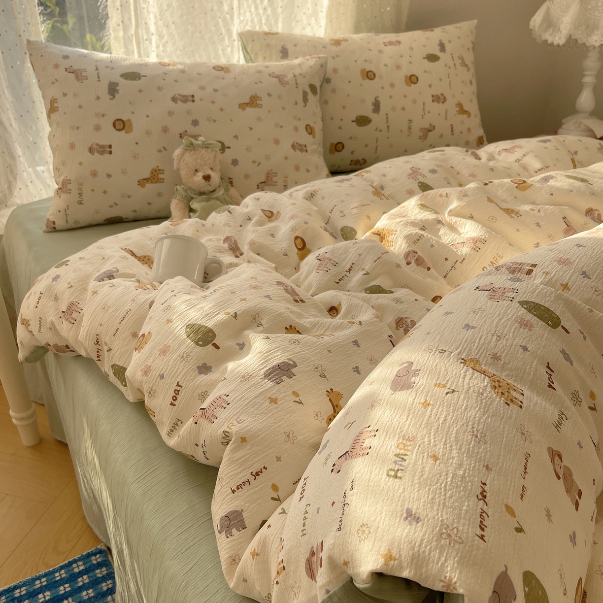 91家纺网 家纺一手货源 找家纺 星禾优选 2025新款甄选三层纱印花四件套 动物团团