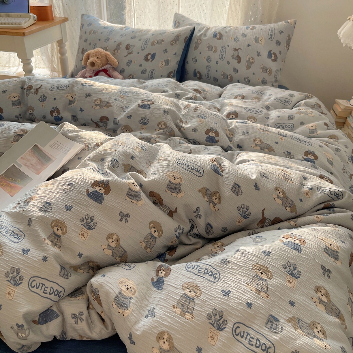 91家纺网 家纺一手货源 找家纺 星禾优选 2025新款甄选三层纱印花四件套 复古修狗