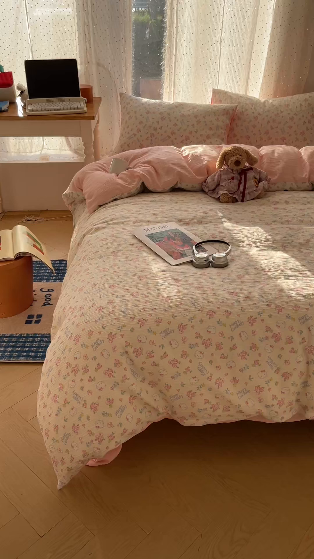 91家纺网 家纺一手货源 找家纺 星禾优选 2025新款甄选三层纱印花四件套 花丛点点猫