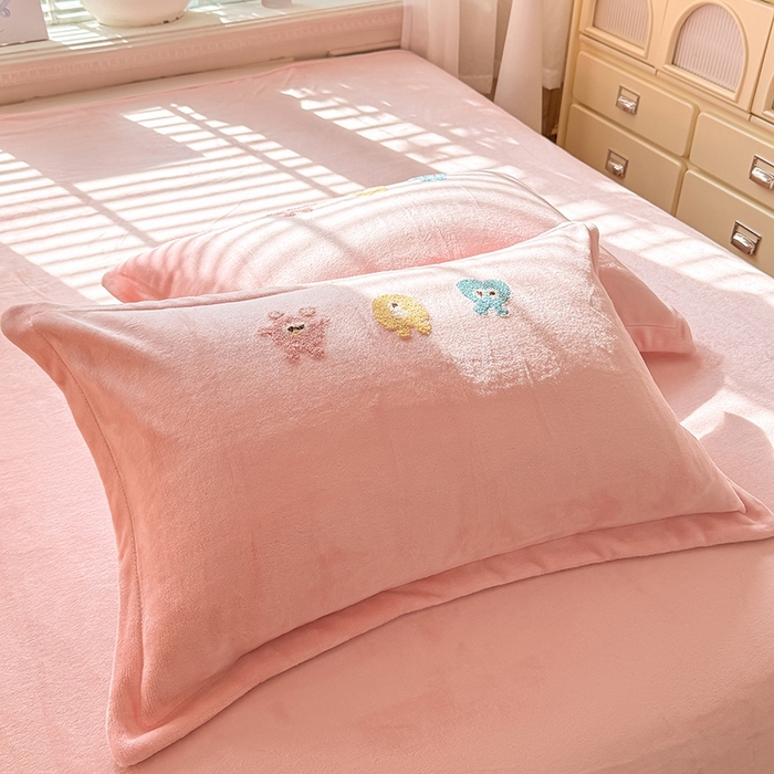 91家纺网 家纺一手货源 找家纺 （总）雨菲家纺 2025新款牛奶绒单品枕套枕套单件