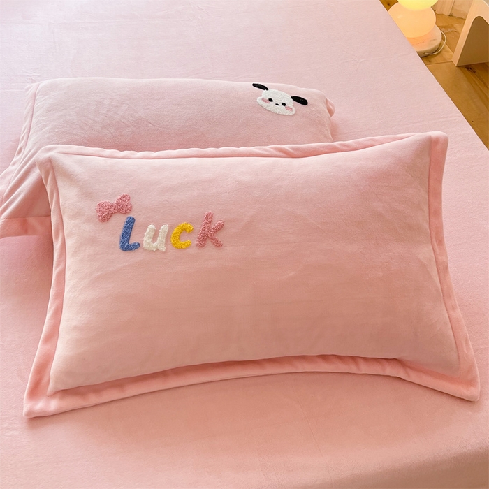 91家纺网 家纺一手货源 找家纺 （总）雨菲家纺 2025新款牛奶绒单品枕套枕套单件