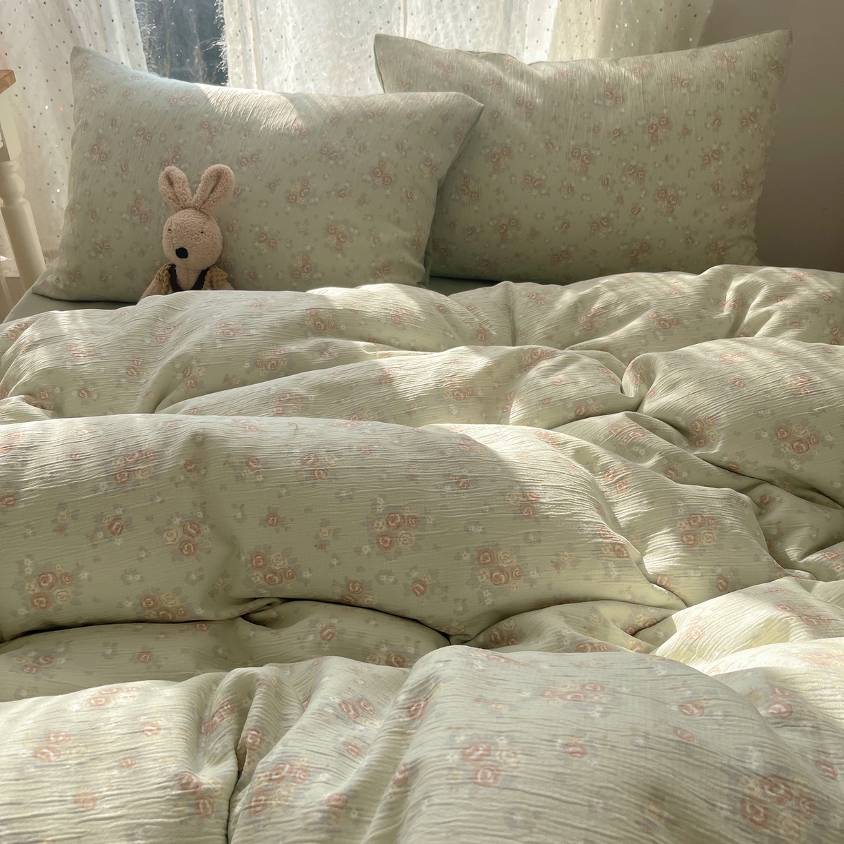 91家纺网 家纺一手货源 找家纺 星禾优选 2025新款甄选三层纱印花四件套 玫瑰夜-绿