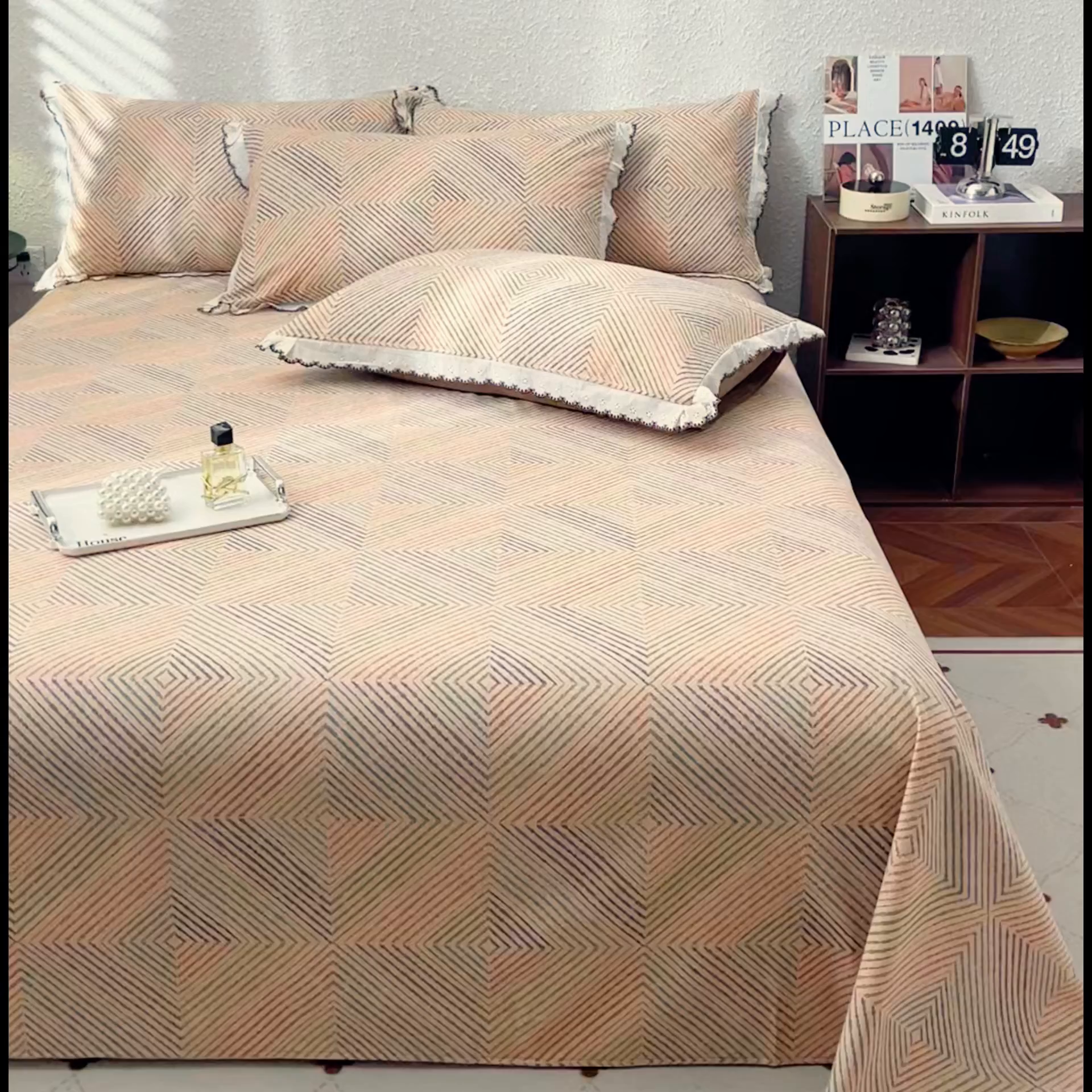 91家纺网 家纺一手货源 找家纺 优米家纺 2025新款加厚全棉磨毛提花纯色床单系列 温馨午后