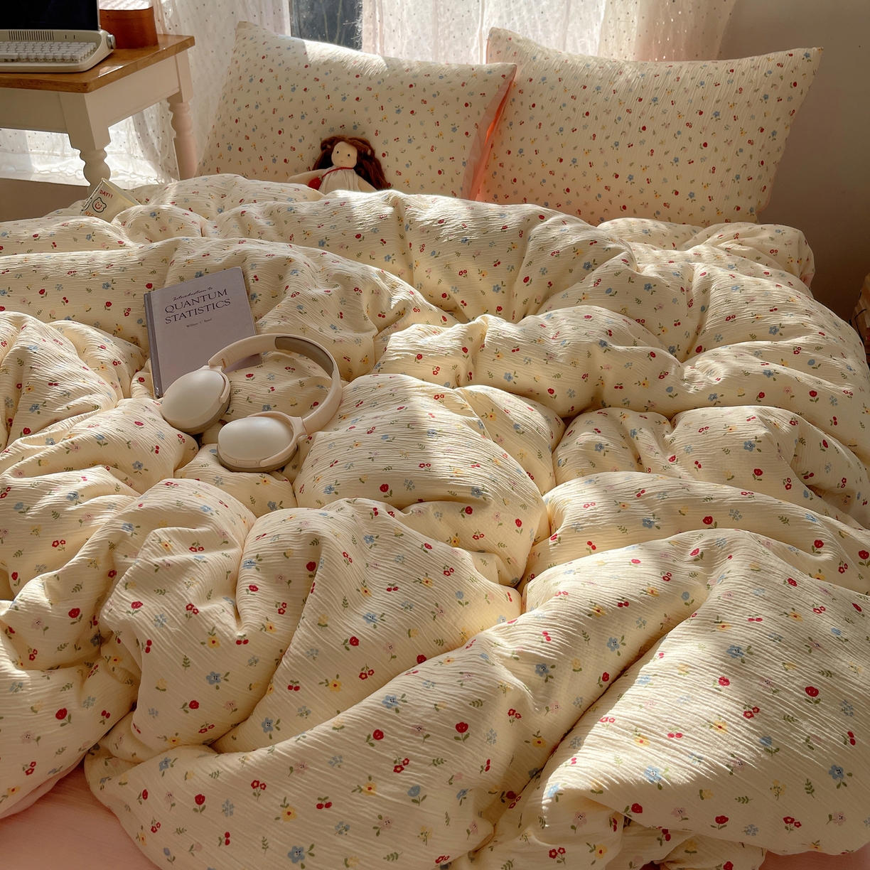 91家纺网 家纺一手货源 找家纺 星禾优选 2025新款甄选三层纱印花四件套 小花点点