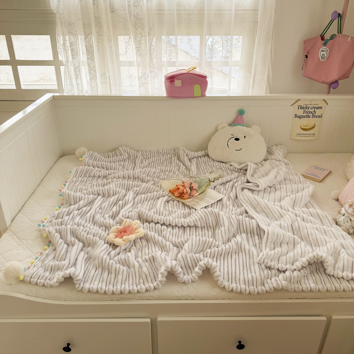 91家纺网 家纺一手货源 找家纺 潮邦创意家居 2025新款300G双面阳离子提花工艺球毯-花缀柔绒系列 花缀柔绒-紫