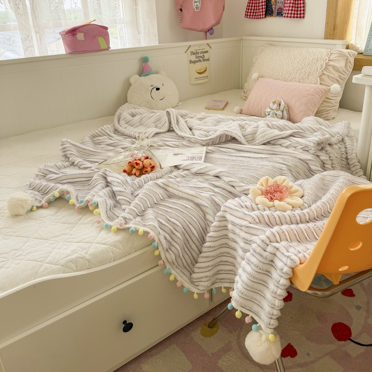 91家纺网 家纺一手货源 找家纺 潮邦创意家居 2025新款300G双面阳离子提花工艺球毯-花缀柔绒系列 花缀柔绒-紫