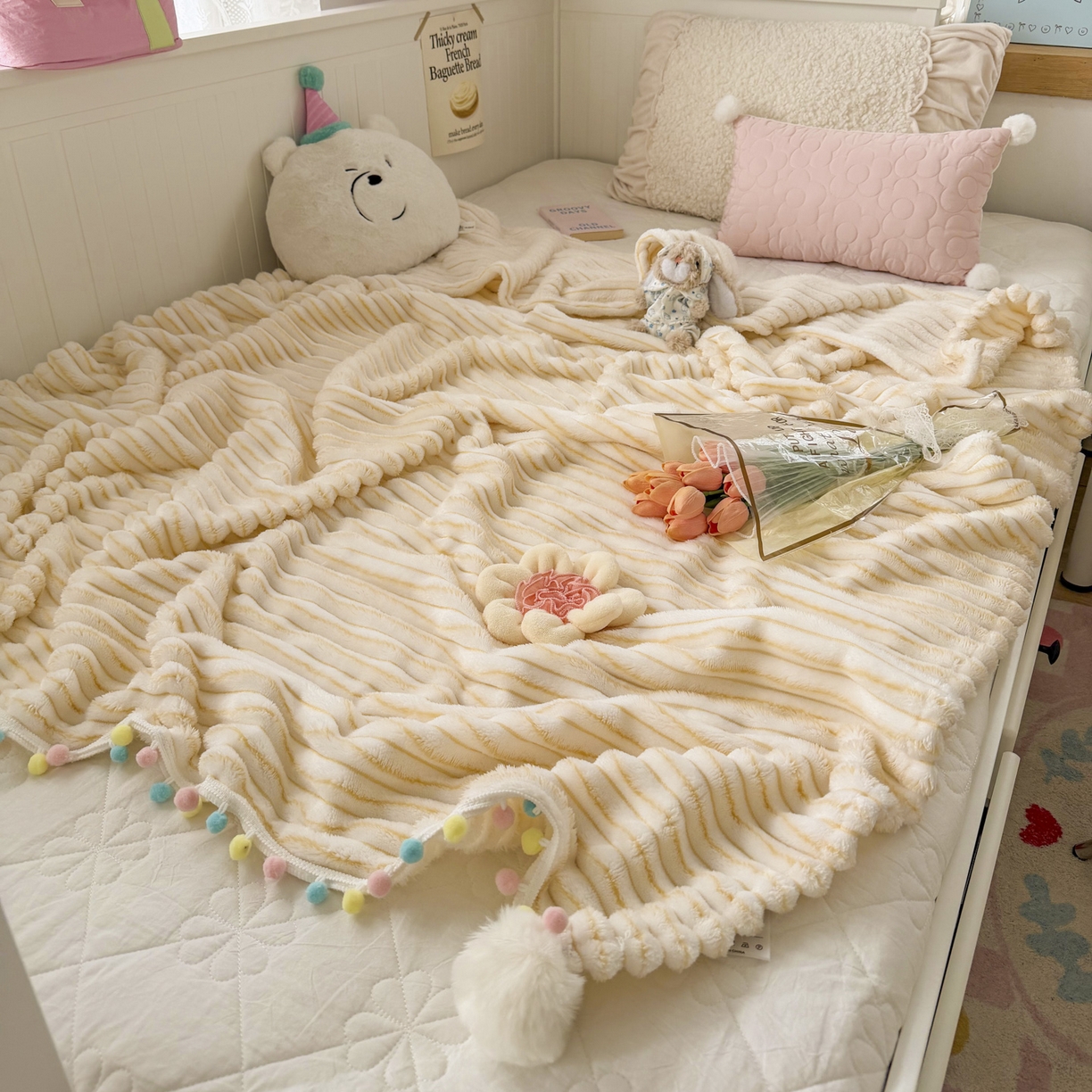 91家纺网 家纺一手货源 找家纺 潮邦创意家居 2025新款300G双面阳离子提花工艺球毯-花缀柔绒系列 花缀柔绒-暖橙