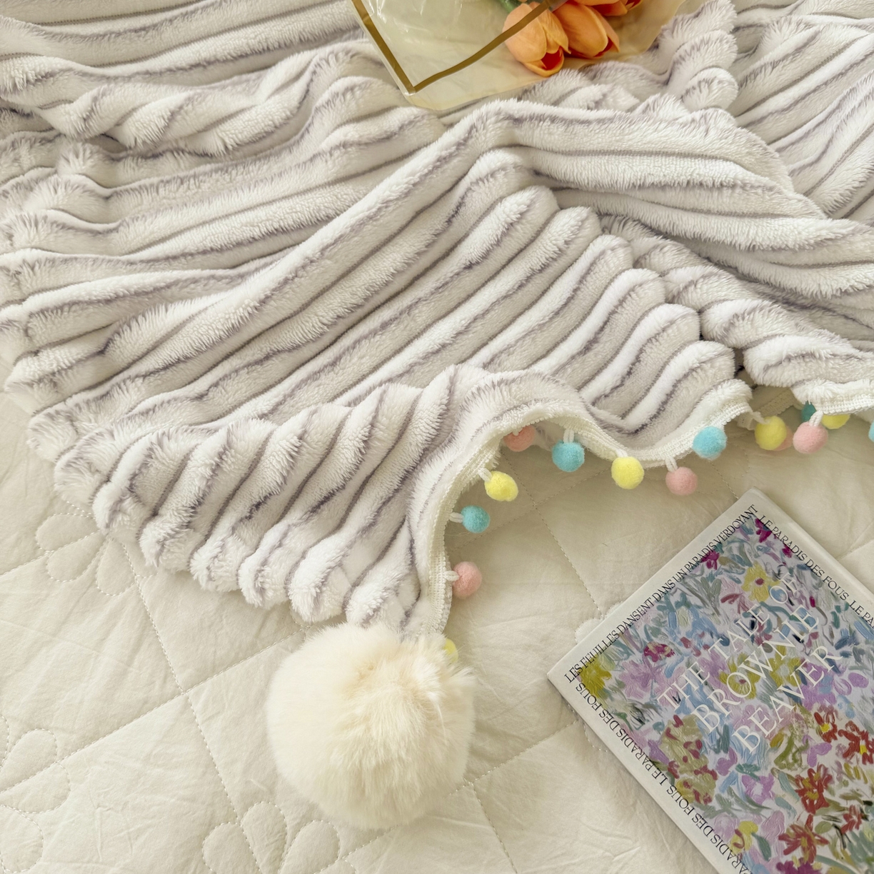 91家纺网 家纺一手货源 找家纺 潮邦创意家居 2025新款300G双面阳离子提花工艺球毯-花缀柔绒系列 花缀柔绒-紫