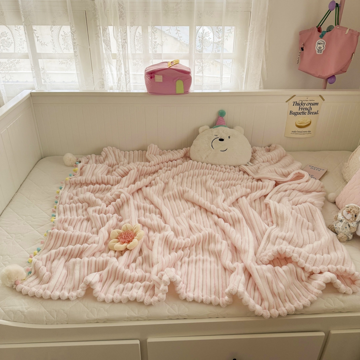 91家纺网 家纺一手货源 找家纺 潮邦创意家居 2025新款300G双面阳离子提花工艺球毯-花缀柔绒系列 花缀柔绒-粉