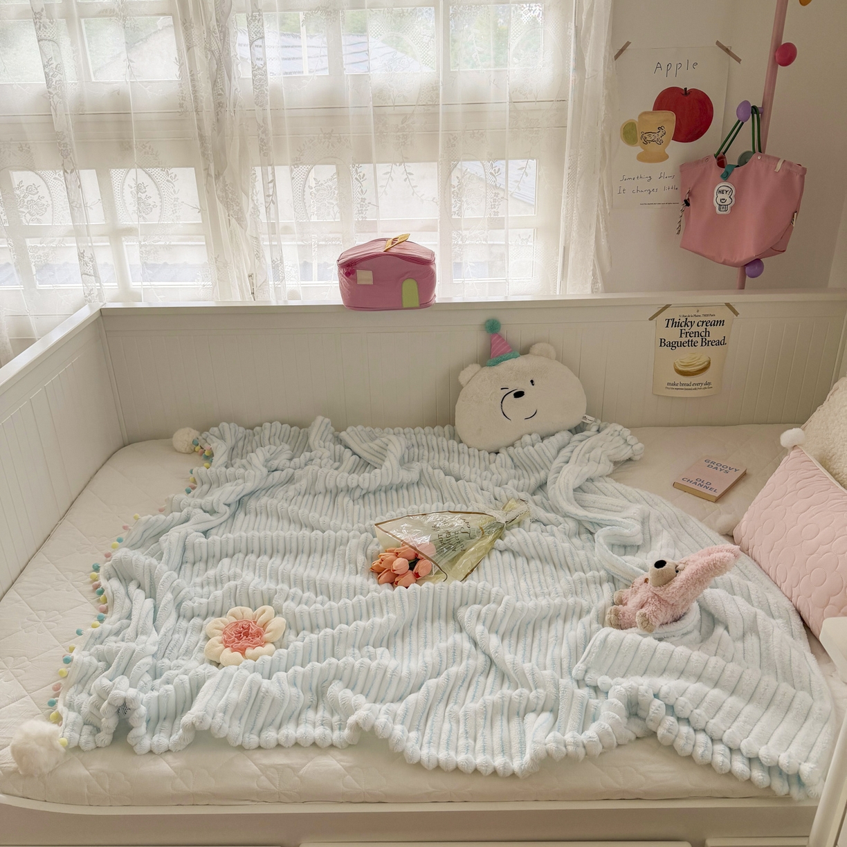 91家纺网 家纺一手货源 找家纺 潮邦创意家居 2025新款300G双面阳离子提花工艺球毯-花缀柔绒系列 花缀柔绒-兰