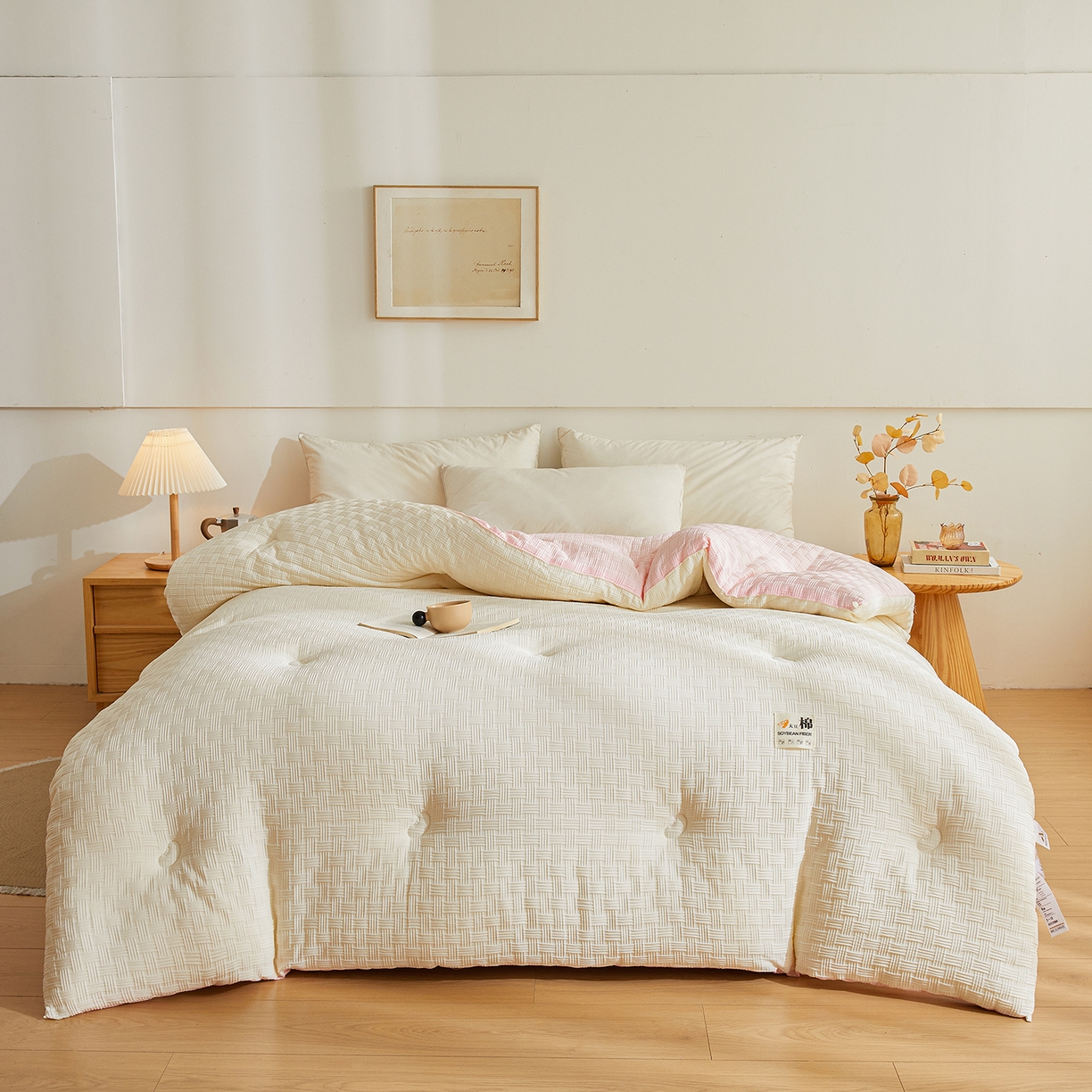 91家纺网 家纺一手货源 找家纺 初相识被业 2025新款双拼原棉提花大豆纤维被被子被芯 小豆仙白拼粉