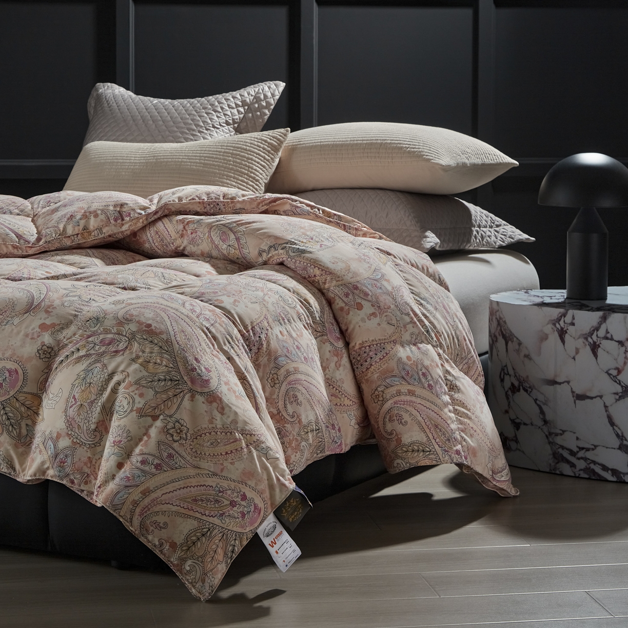 91家纺网 家纺一手货源 找家纺 暖羽屋羽绒馆 2025新款绒子含量95白鹅绒被子 国标95白鹅绒被芯双人加厚磨毛糯棉春秋被 云端