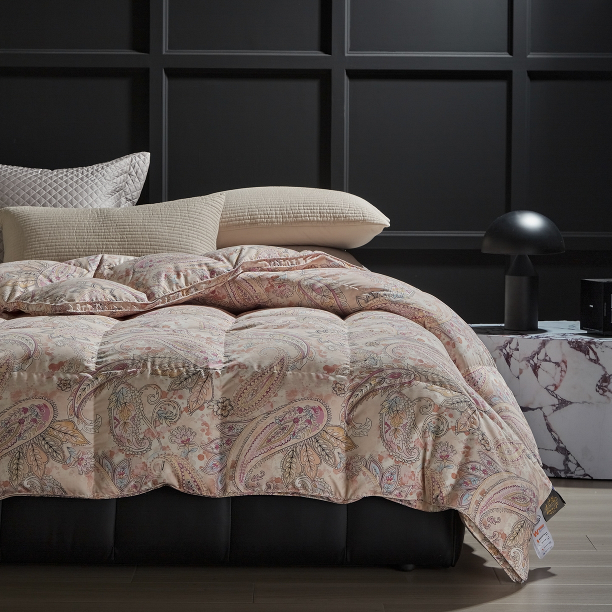 91家纺网 家纺一手货源 找家纺 暖羽屋羽绒馆 2025新款绒子含量95白鹅绒被子 国标95白鹅绒被芯双人加厚磨毛糯棉春秋被 云端