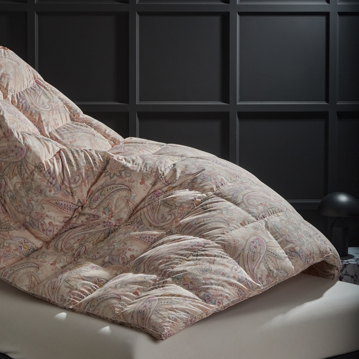 91家纺网 家纺一手货源 找家纺 暖羽屋羽绒馆 2025新款绒子含量95白鹅绒被子 国标95白鹅绒被芯双人加厚磨毛糯棉春秋被 云端