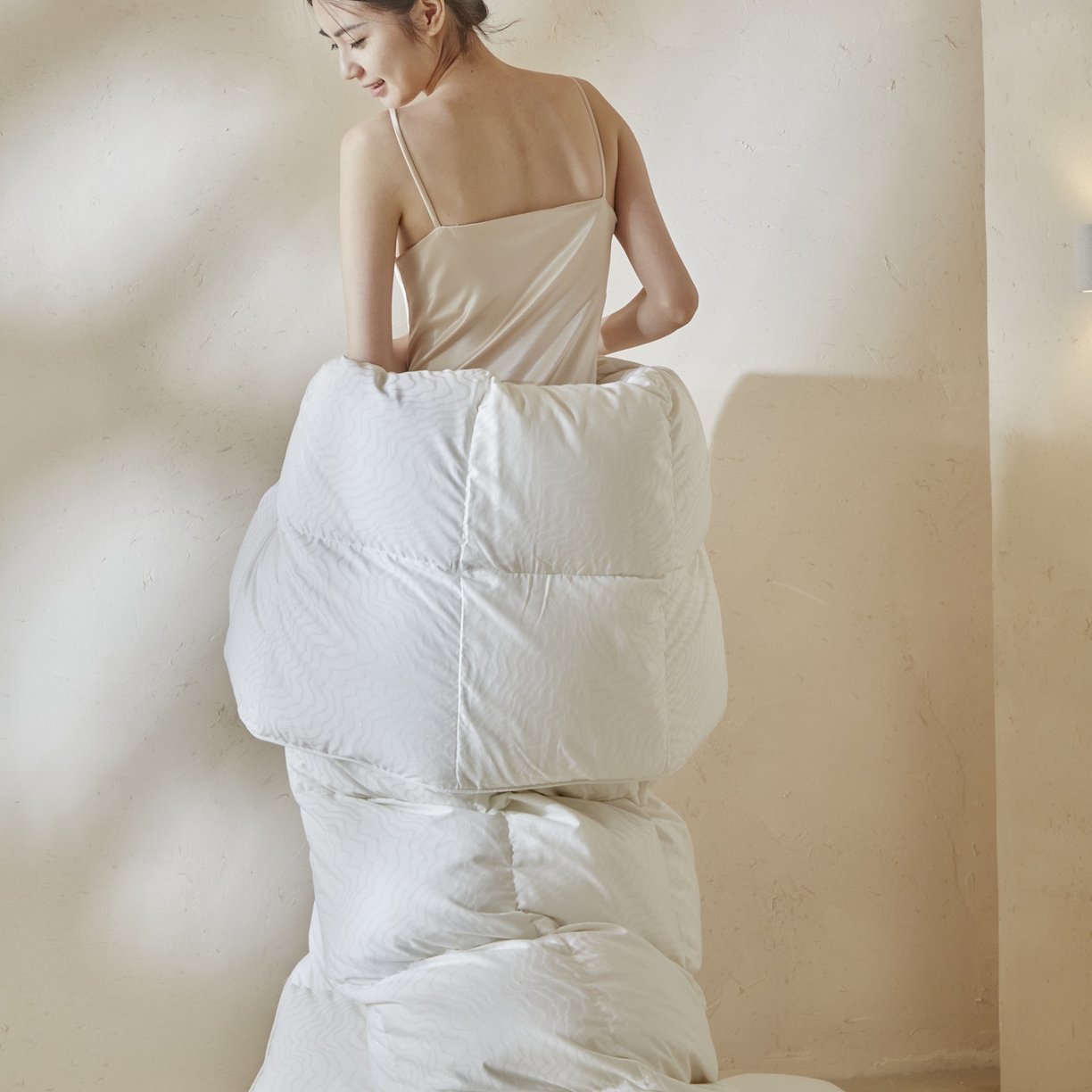 91家纺网 家纺一手货源 找家纺 （总）暖羽屋羽绒馆 2025新款95白鹅绒被芯 威利斯羽绒被子 双人婚庆鹅绒被2米春秋被