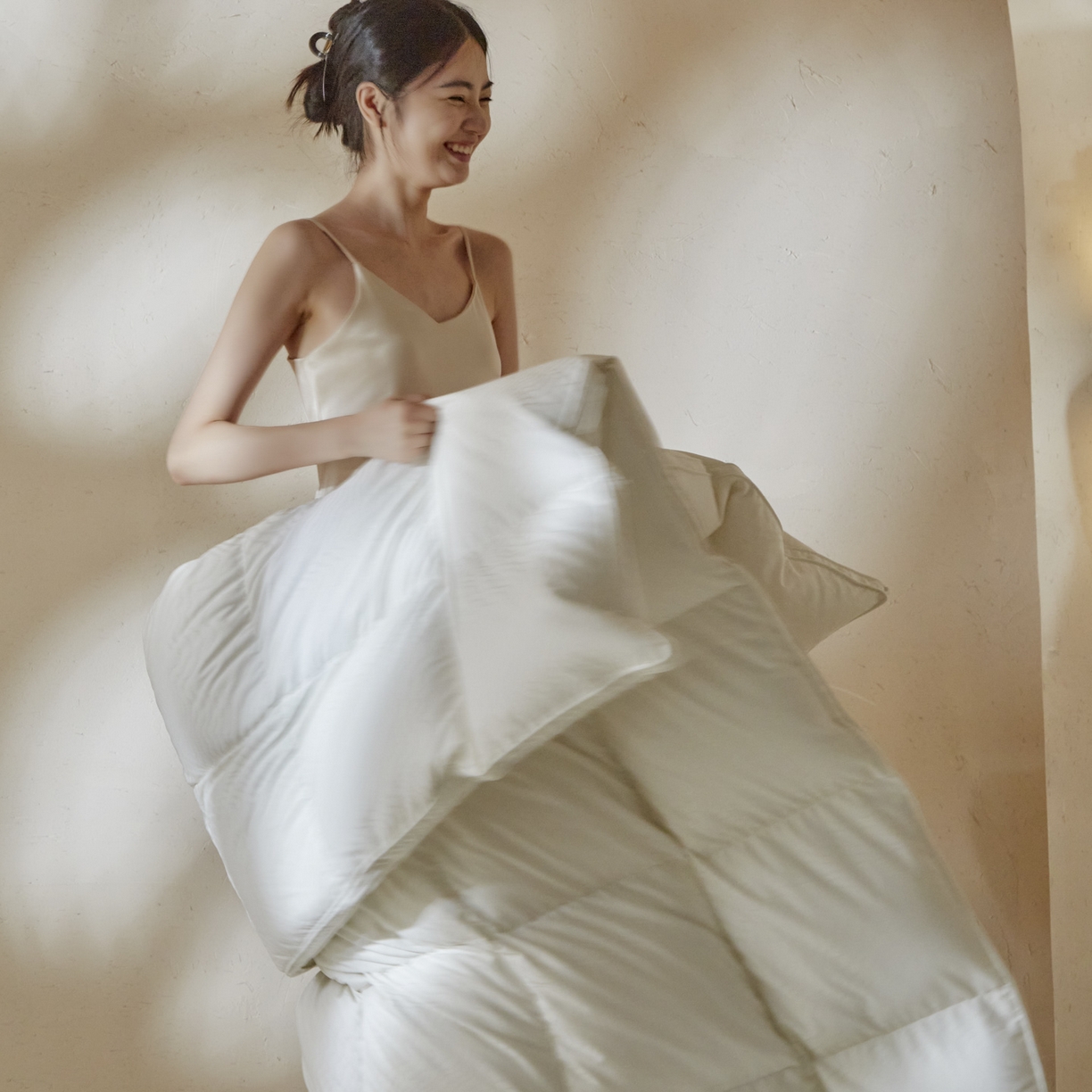 91家纺网 家纺一手货源 找家纺 （总）暖羽屋羽绒馆 2025新款95白鹅绒被芯 威利斯羽绒被子 双人婚庆鹅绒被2米春秋被