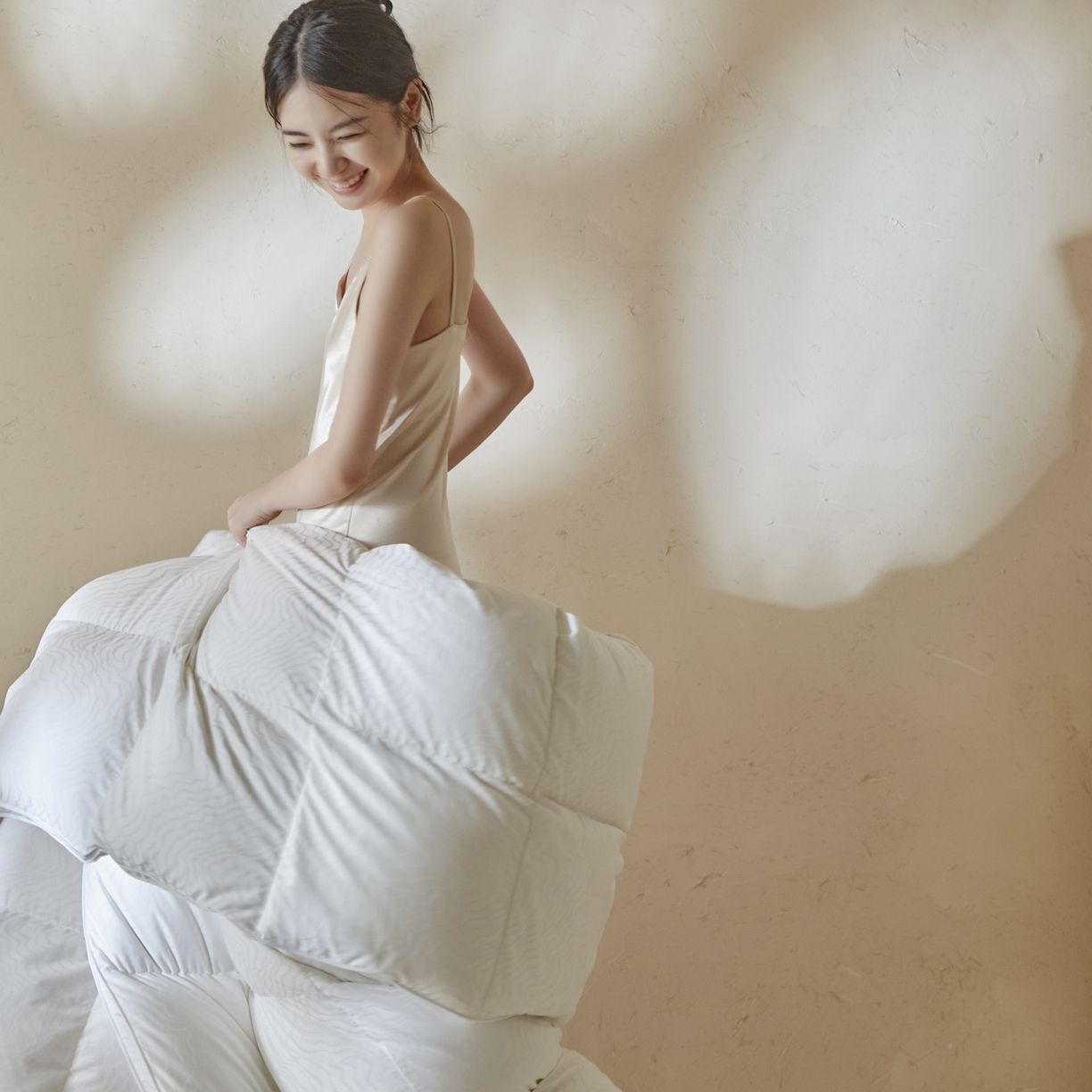 91家纺网 家纺一手货源 找家纺 （总）暖羽屋羽绒馆 2025新款95白鹅绒被芯 威利斯羽绒被子 双人婚庆鹅绒被2米春秋被