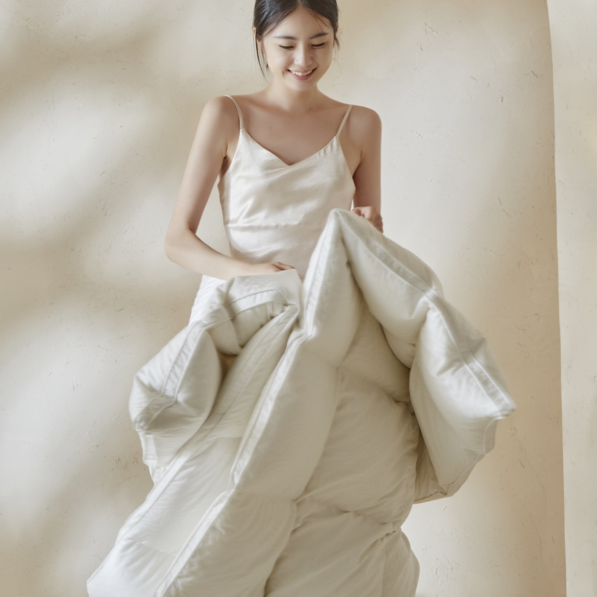 91家纺网 家纺一手货源 找家纺 （总）暖羽屋羽绒馆 2025新款95白鹅绒被芯 威利斯羽绒被子 双人婚庆鹅绒被2米春秋被