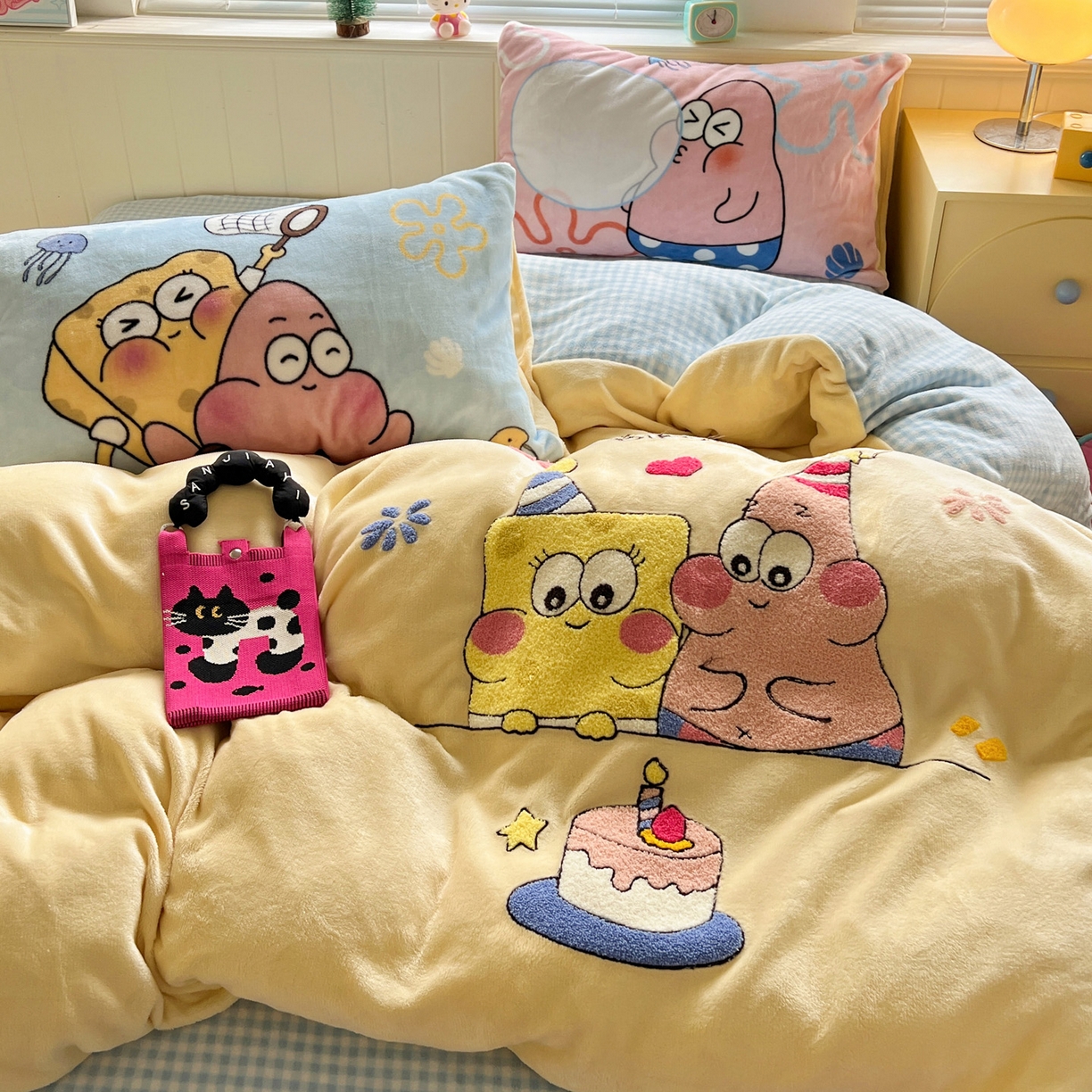 91家纺网 家纺一手货源 找家纺 （总）优选 2025新款高克重200g牛奶绒数码印花毛巾绣卡通四件套直播爆款电商爆款