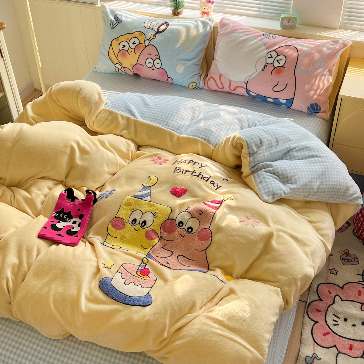 91家纺网 家纺一手货源 找家纺 优选 2025新款高克重200g牛奶绒数码印花毛巾绣卡通四件套直播爆款电商爆款 生日派对