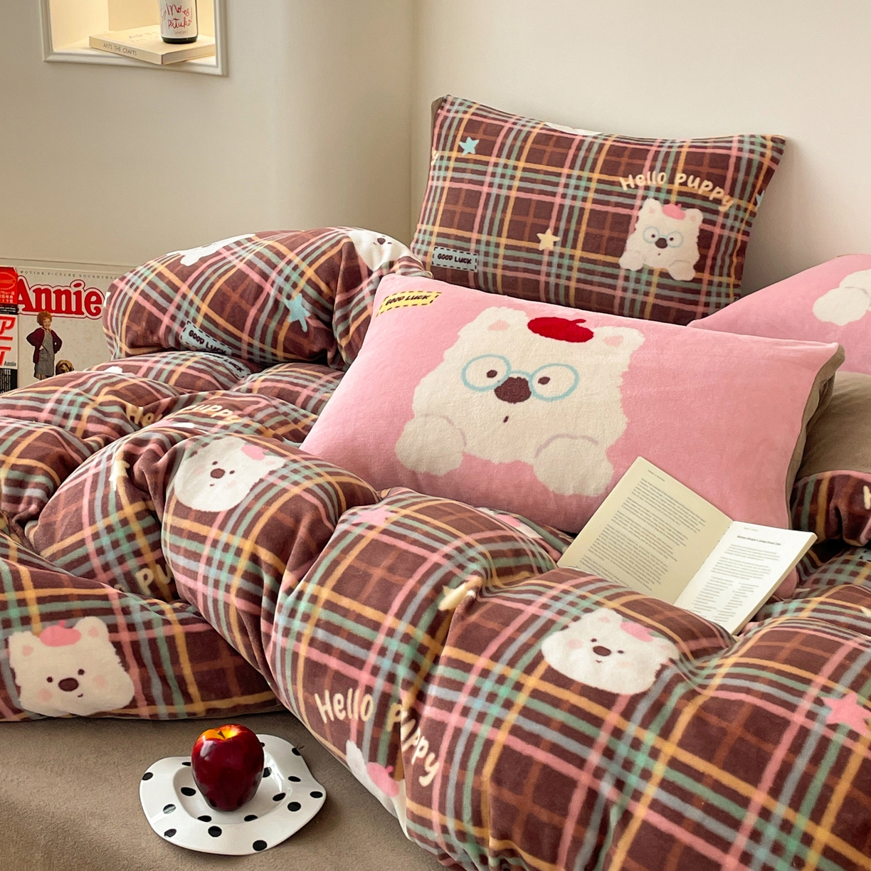 91家纺网 家纺一手货源 找家纺 （总）摩妮卡 2025新款牛奶绒枕套混搭卡通复古四件套