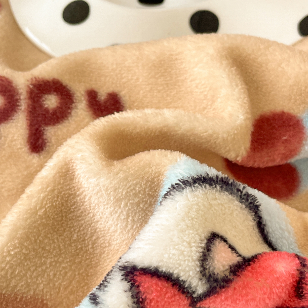 91家纺网 家纺一手货源 找家纺 摩妮卡 2025新款牛奶绒枕套混搭卡通复古四件套 豹纹小猫