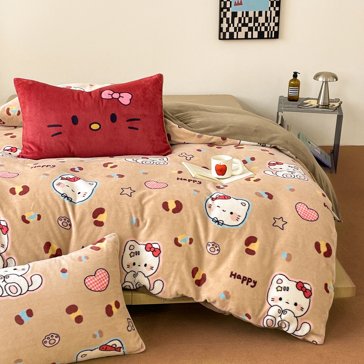 91家纺网 家纺一手货源 找家纺 摩妮卡 2025新款牛奶绒枕套混搭卡通复古四件套 豹纹小猫