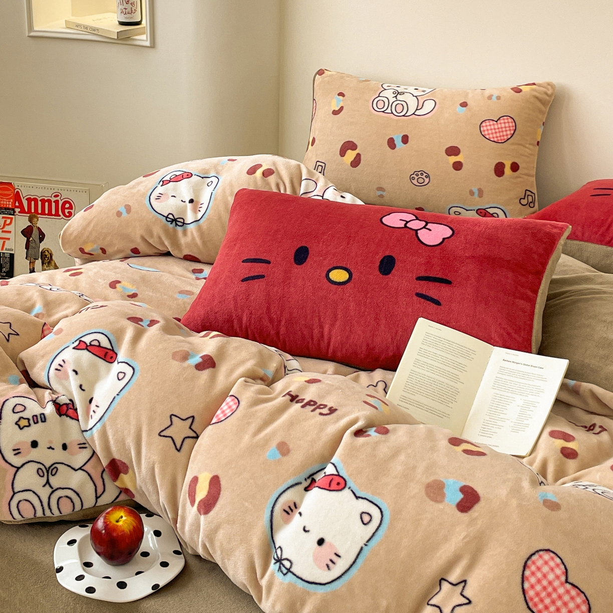 91家纺网 家纺一手货源 找家纺 摩妮卡 2025新款牛奶绒枕套混搭卡通复古四件套 豹纹小猫