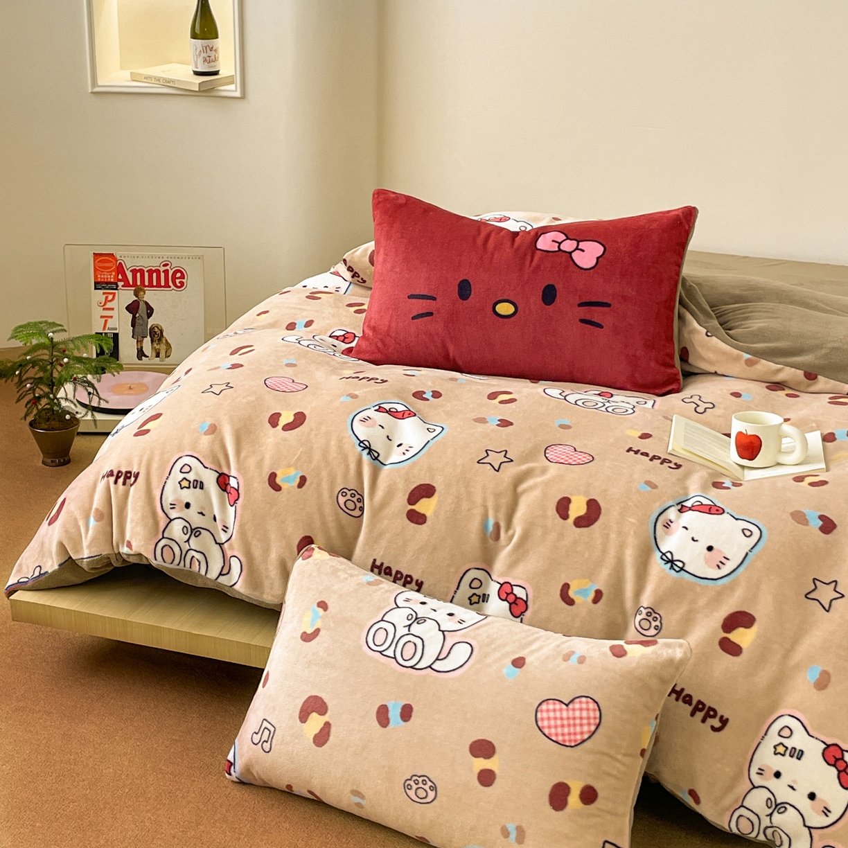 91家纺网 家纺一手货源 找家纺 摩妮卡 2025新款牛奶绒枕套混搭卡通复古四件套 豹纹小猫