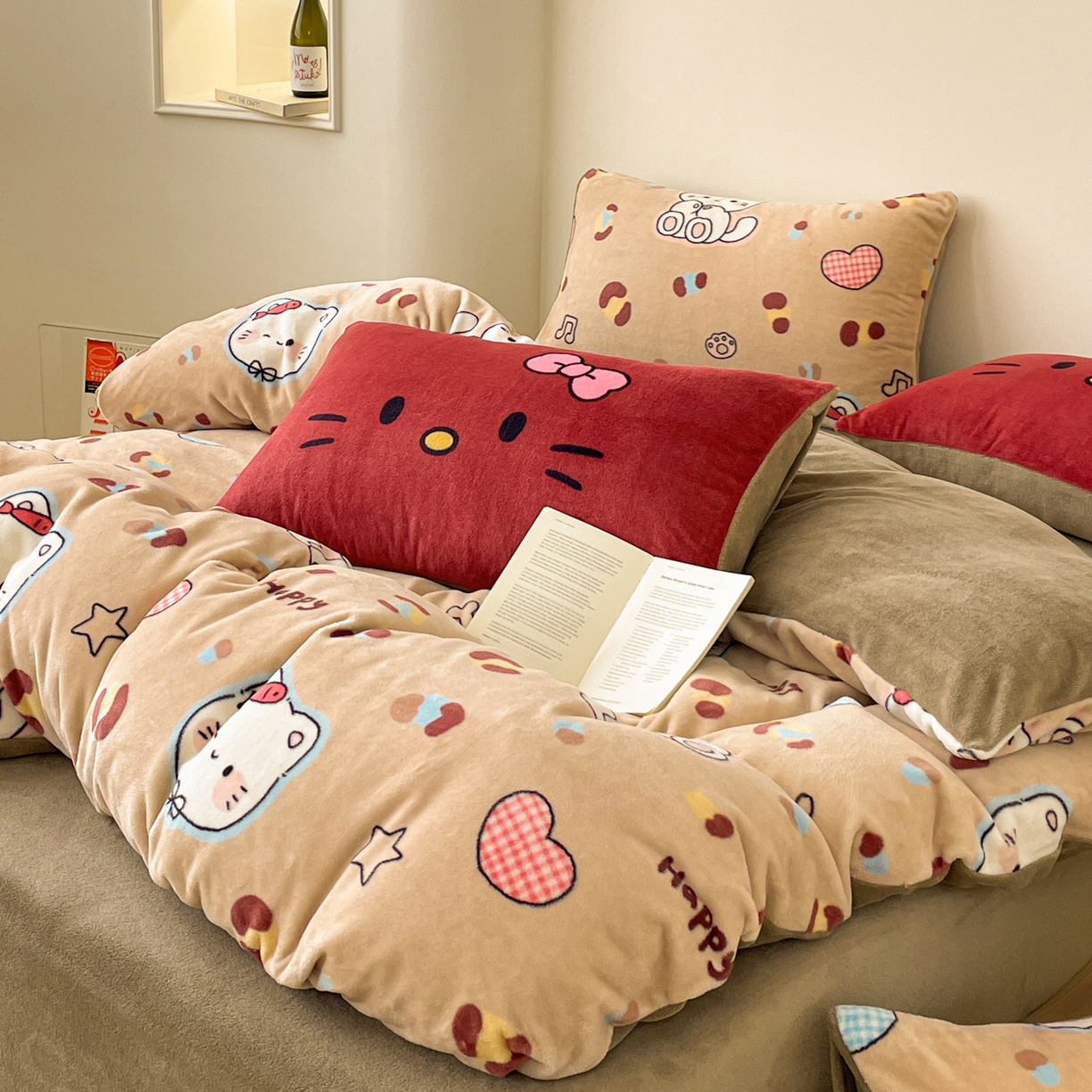 91家纺网 家纺一手货源 找家纺 摩妮卡 2025新款牛奶绒枕套混搭卡通复古四件套 豹纹小猫