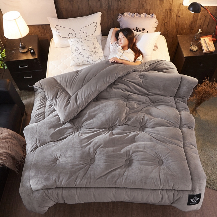 91家纺网 家纺一手货源 找家纺 （总）美丽折家纺 2025新款纯色水晶绒冬被子被芯秋保暖冬被