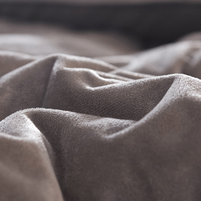 91家纺网 家纺一手货源 找家纺 美丽折家纺 2025新款纯色水晶绒冬被子被芯秋保暖冬被 灰色