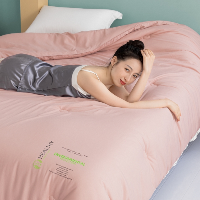 91家纺网 家纺一手货源 找家纺 美丽折家纺 2025新款大豆纤维四季被子加厚冬被被芯 豆沙