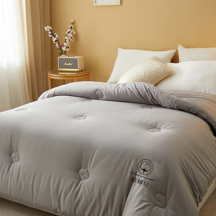 91家纺网 家纺一手货源 找家纺 美丽折家纺 2025新款舒享新疆棉花被冬被春秋被被芯 灰色