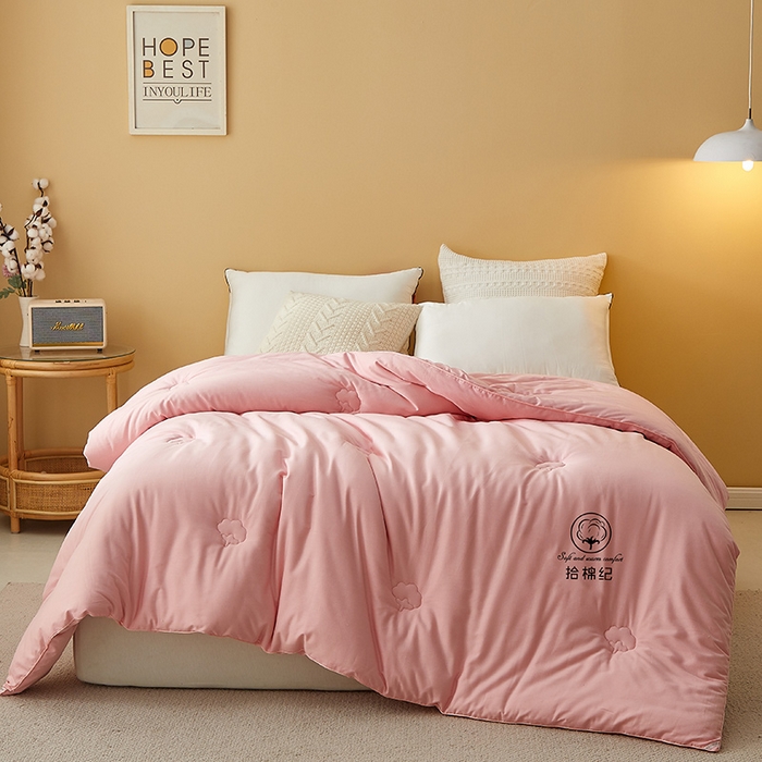 91家纺网 家纺一手货源 找家纺 美丽折家纺 2025新款舒享新疆棉花被冬被春秋被被芯 粉色