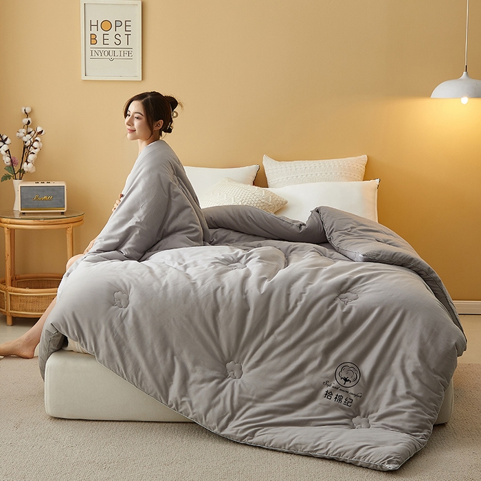 91家纺网 家纺一手货源 找家纺 美丽折家纺 2025新款舒享新疆棉花被冬被春秋被被芯 灰色