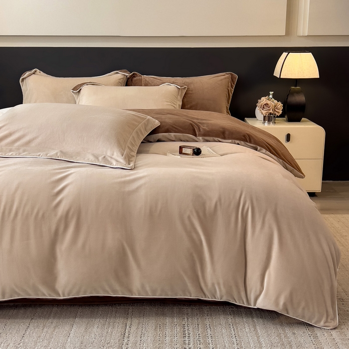 91家纺网 家纺一手货源 找家纺 席世家 2025新款婴儿绒简约款四件套 可可棕