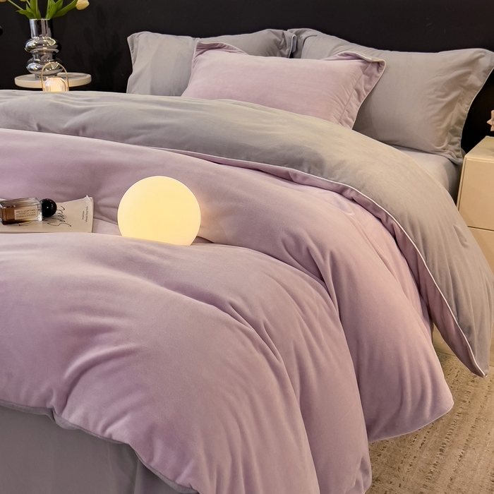 91家纺网 家纺一手货源 找家纺 席世家 2025新款婴儿绒简约款四件套 幽山紫