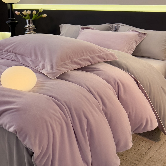 91家纺网 家纺一手货源 找家纺 席世家 2025新款婴儿绒简约款四件套 幽山紫