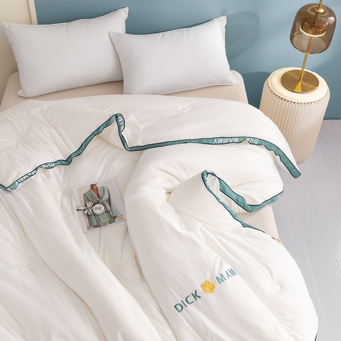 91家纺网 家纺一手货源 找家纺 美丽折家纺 2025新款大豆被冬被-山茶花系列一 山茶花-白绿色