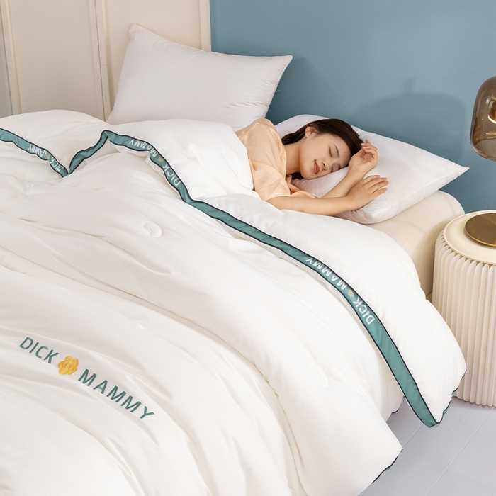 91家纺网 家纺一手货源 找家纺 美丽折家纺 2025新款大豆被冬被-山茶花系列一 山茶花-白绿色