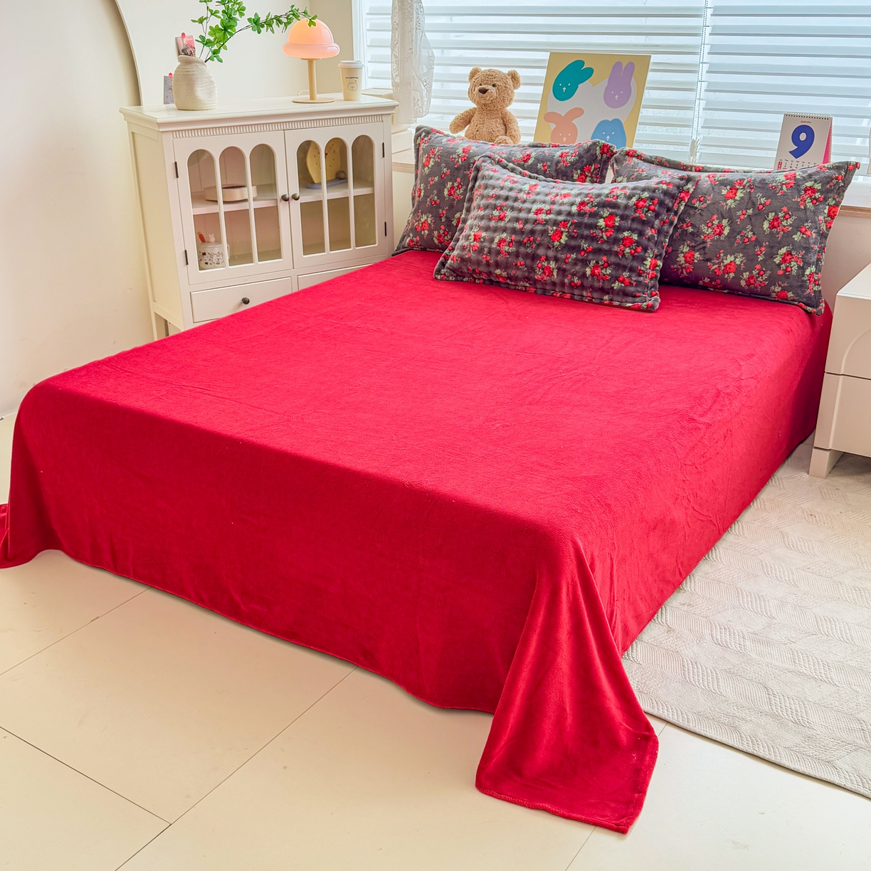 91家纺网 家纺一手货源 找家纺 梵克保罗 2025秋冬新款牛奶绒泡泡绒印花卡通花卉兔毛单被套 花仙子